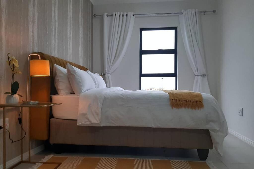 Mikeys Place On New: 2Bed2Bath No.1 With Free Wifinetflix Midrand Eksteriør bilde